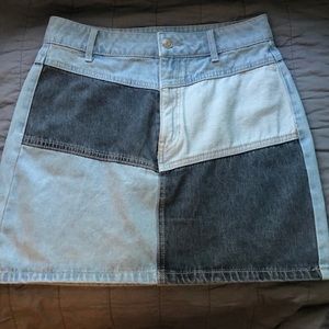 Denim patch skirt